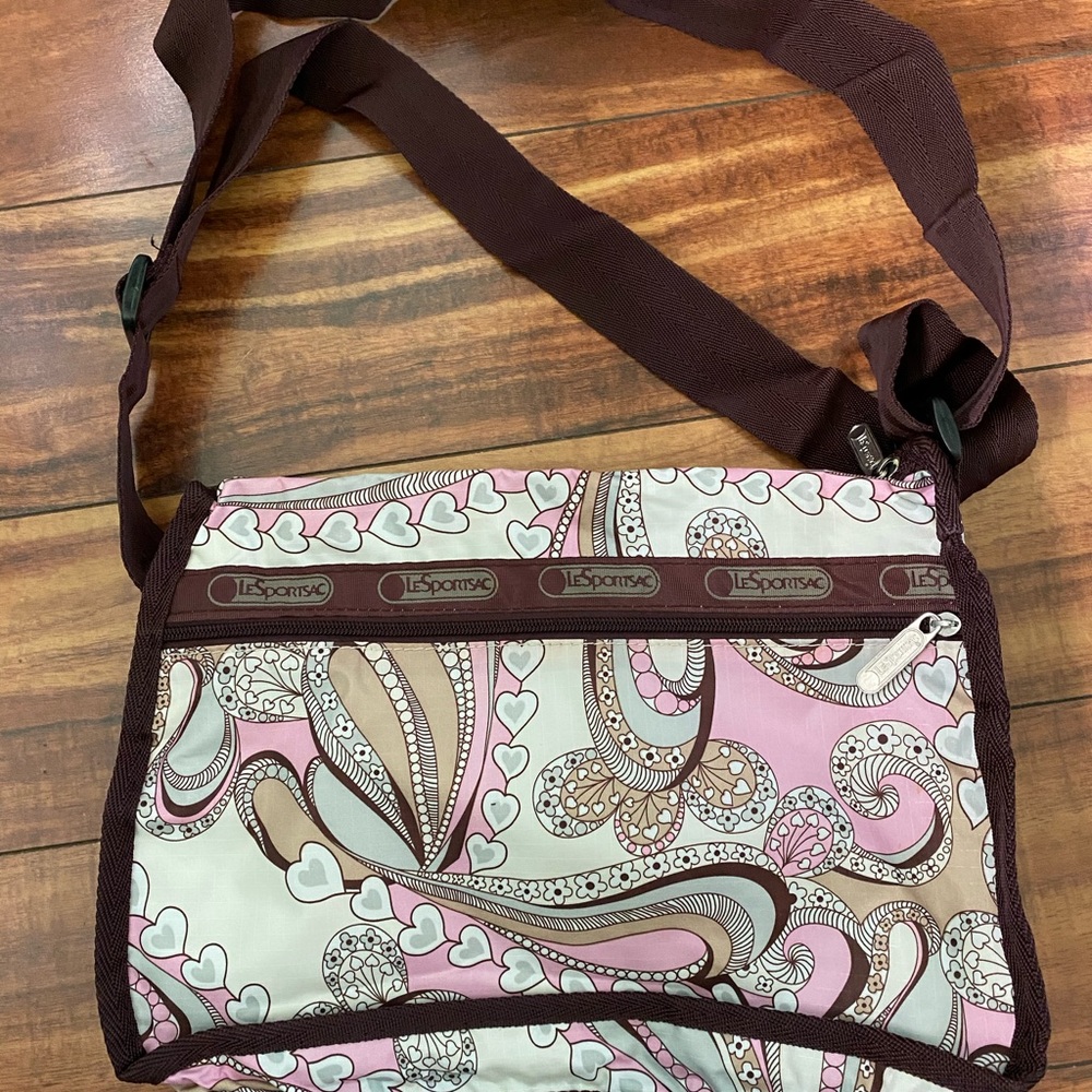 Le Sportsac Crossbody Pink/Brown Paisley Hearts
